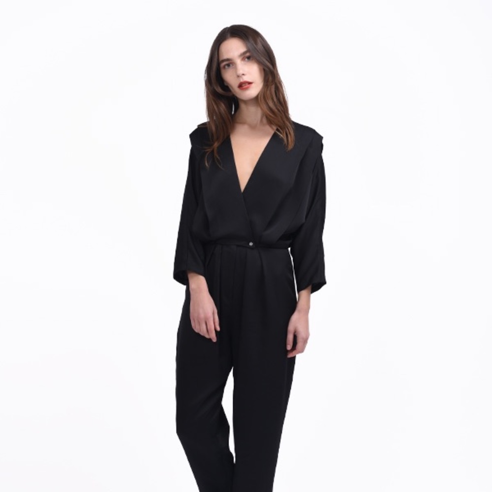 Classic long sleeves jumpsuit